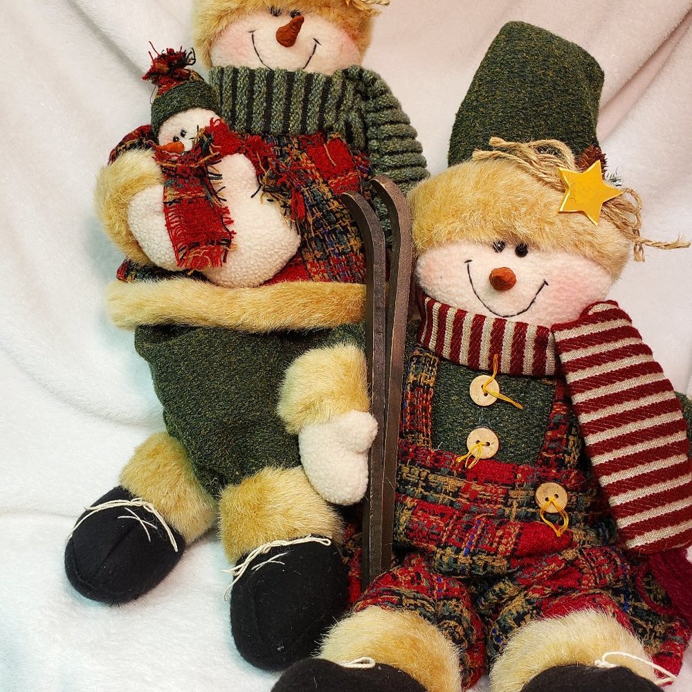 Set of Large Sitting Snowman